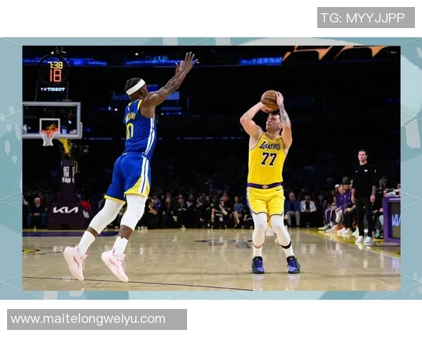 湖人勇士激战全场精彩视频回顾与赛后分析