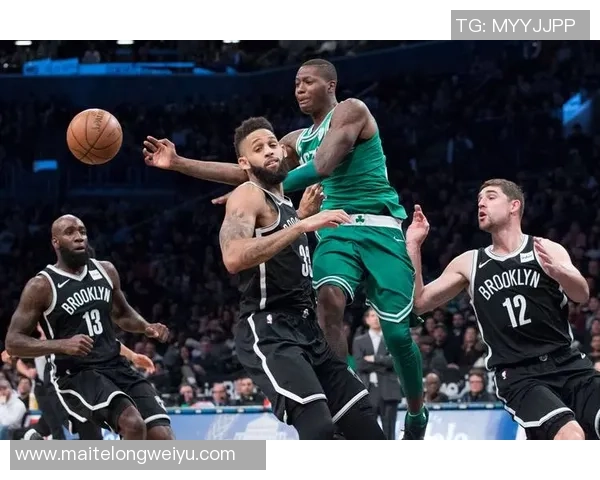 篮网与七十六人的激烈对决谁能在季后赛中笑到最后